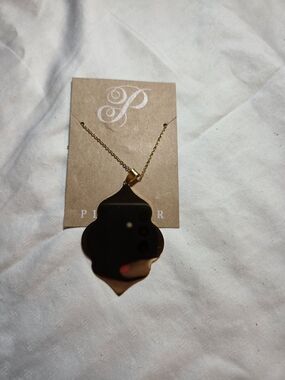 Plunder Gold Mirrored Quatrefoil Pendant Necklace